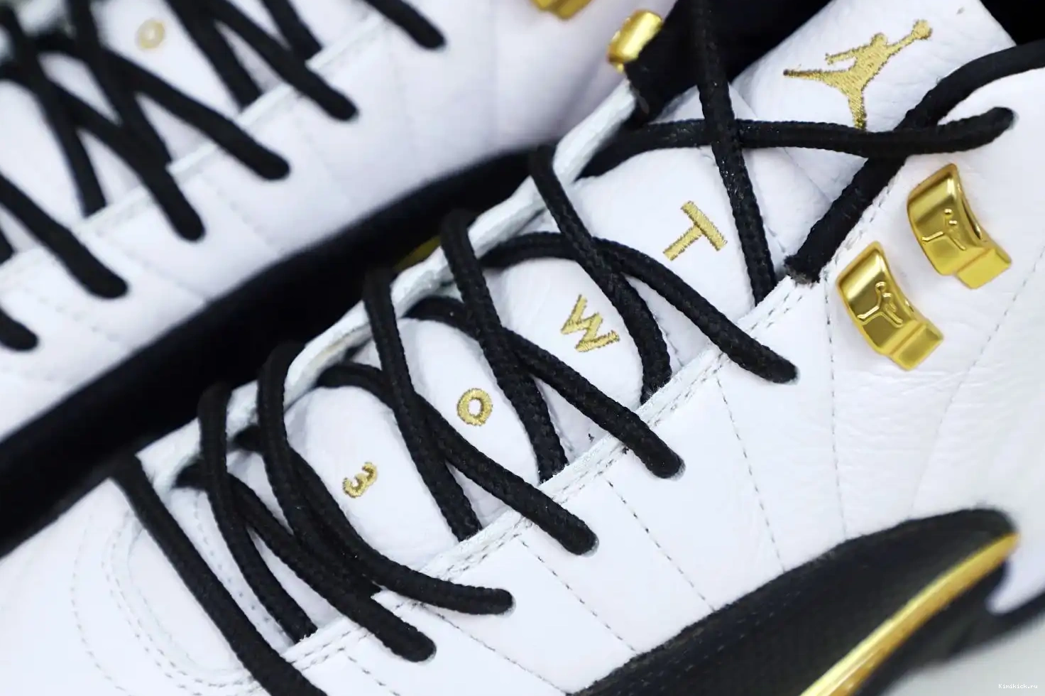 JORDAN Kimikick 12 'ROYALTY' RETRO AIR 0605